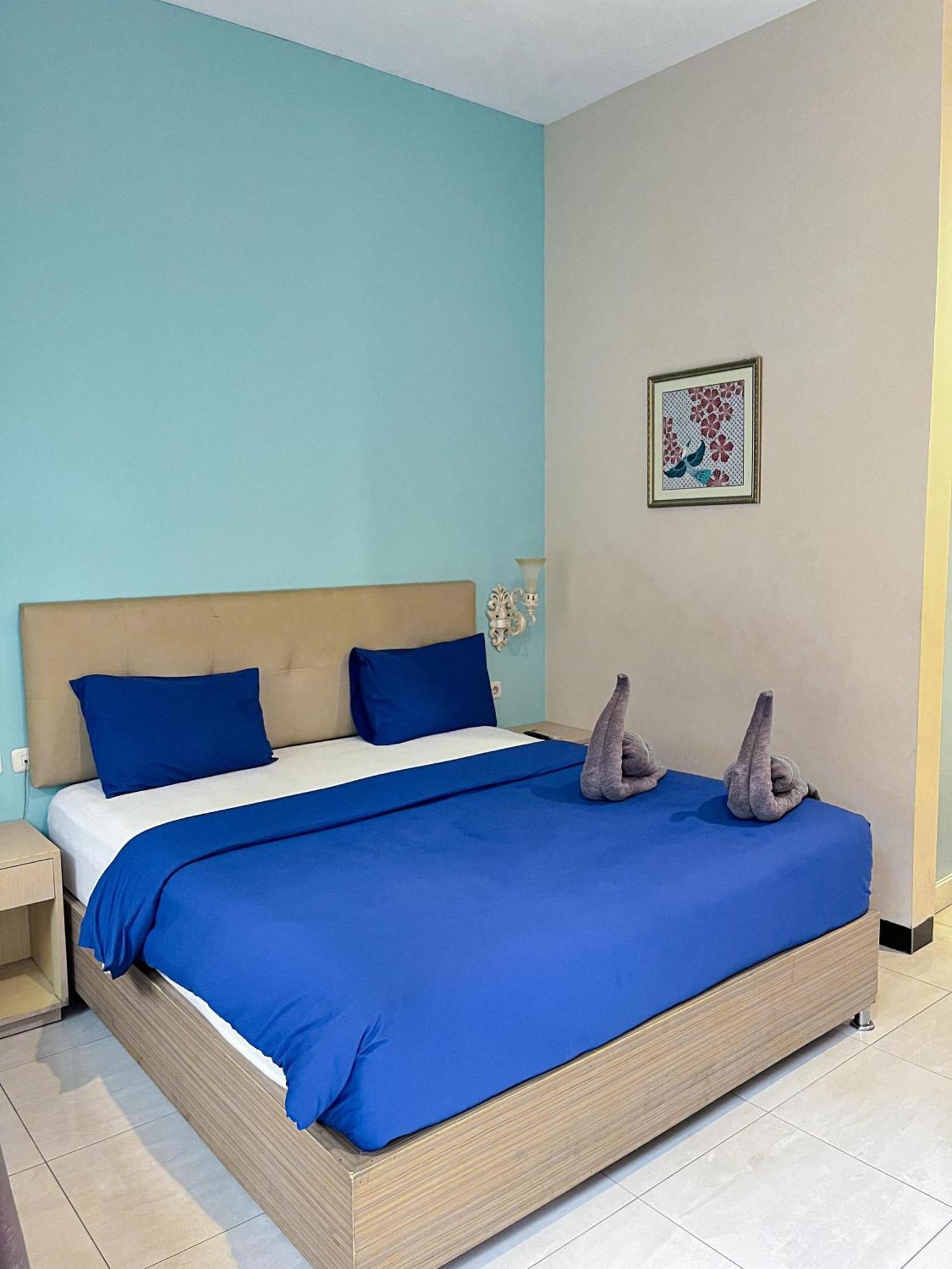 Ceria Boutique Hotel Maguwo Bagian luar foto